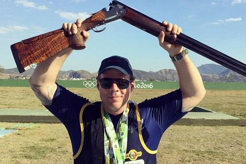 Fernando Meneghel Silveira Mello ficou com a medalha de ouro na categoria principal entre os atiradores da modalidade Fossa Olímpica / Foto: Divulgação